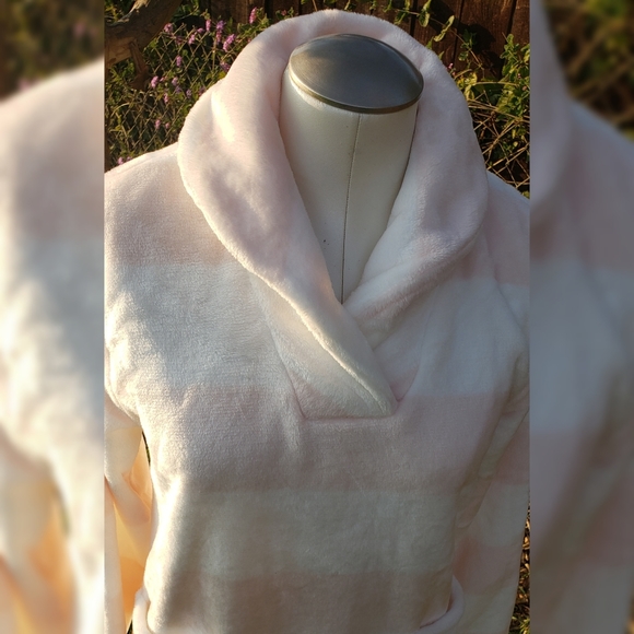 PINK & WHITE STRIP LOUNGING PJS - Picture 3 of 7